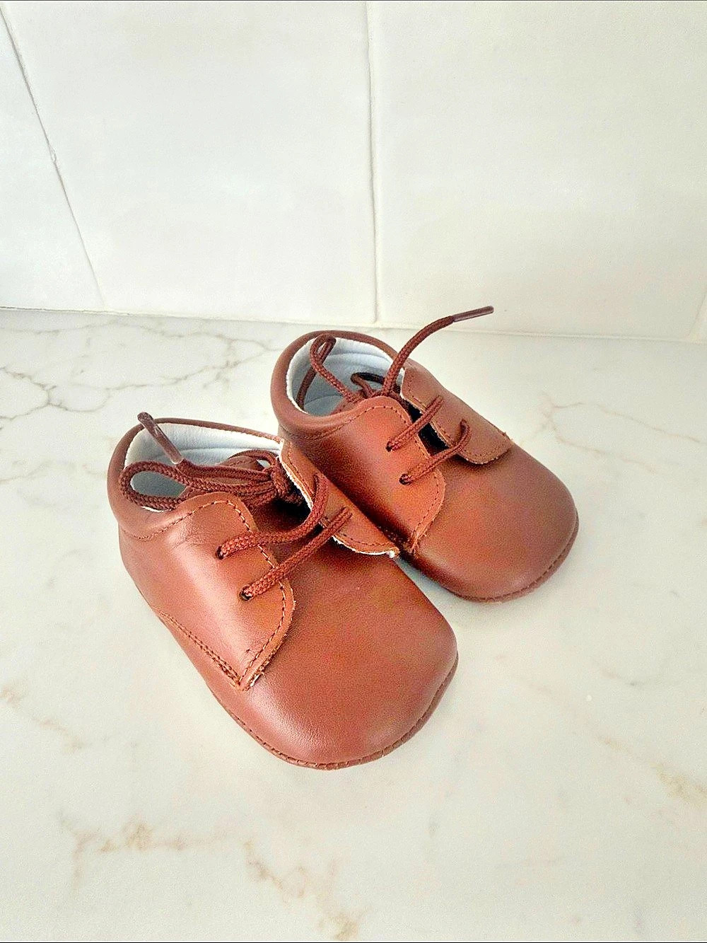 La Coqueta Brown Lace-Up Dress Shoes